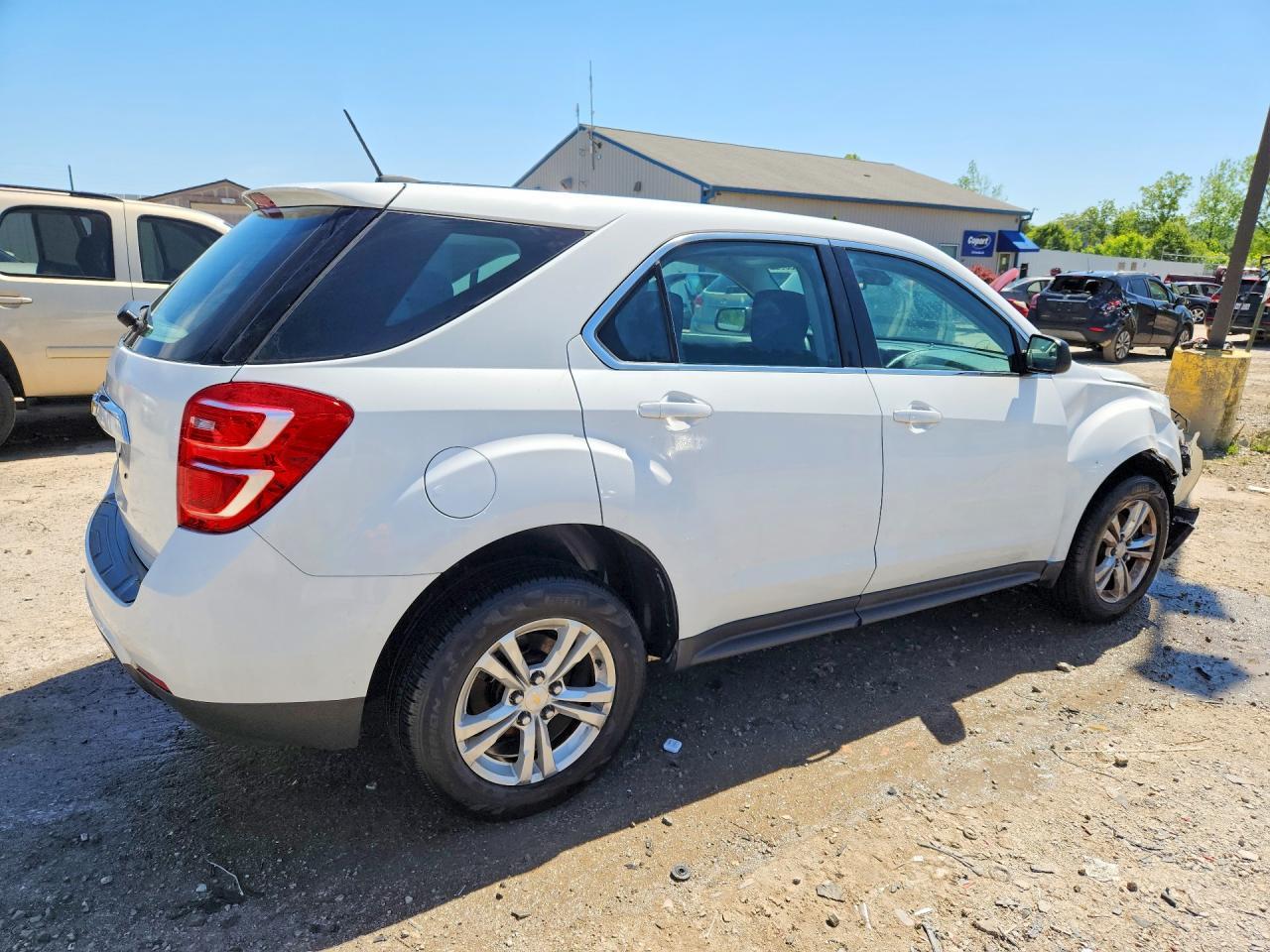 2017 Chevrolet Equinox Ls - Фото 3