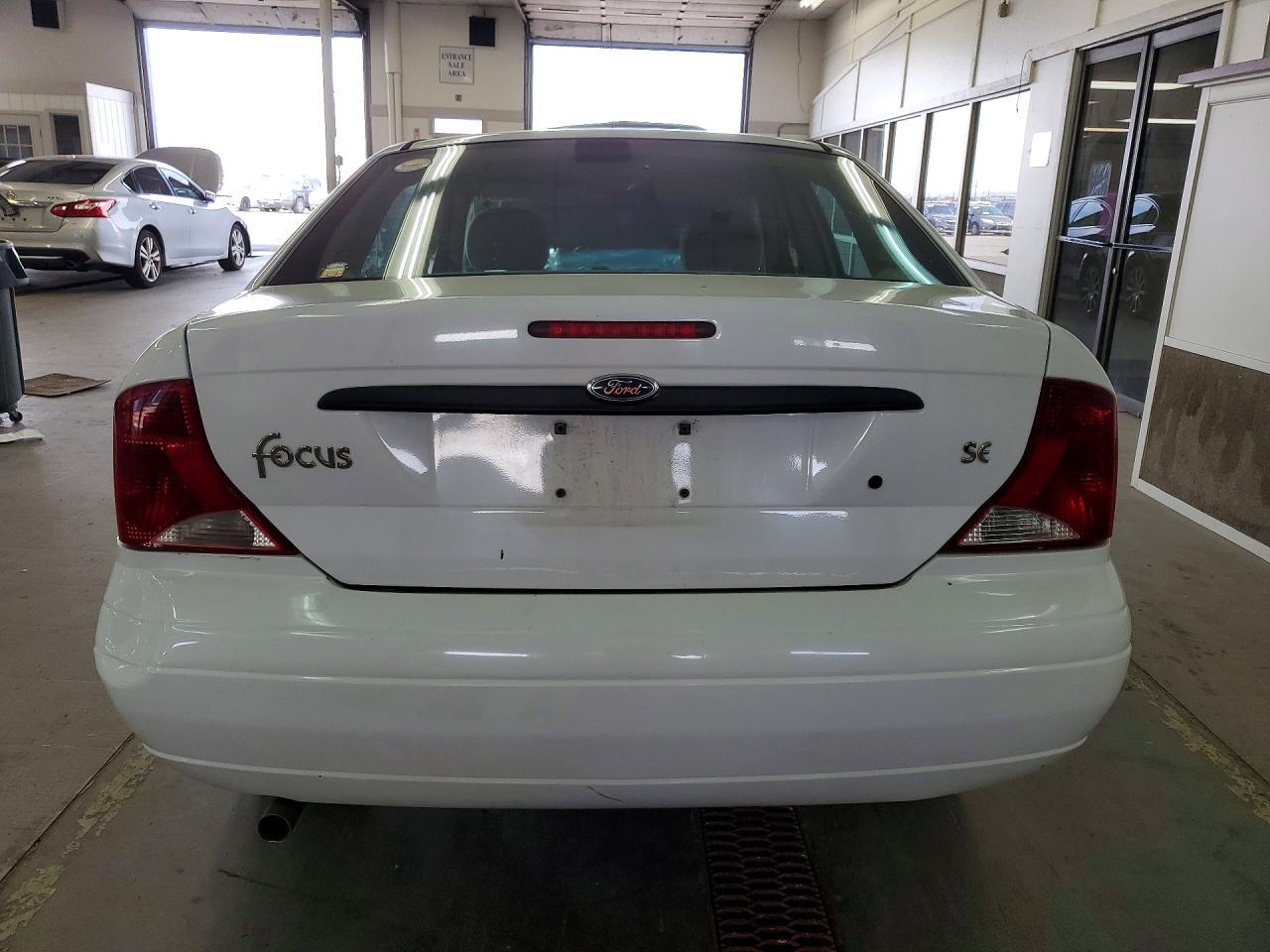 2004 Ford Focus Se Comfort - Image 6