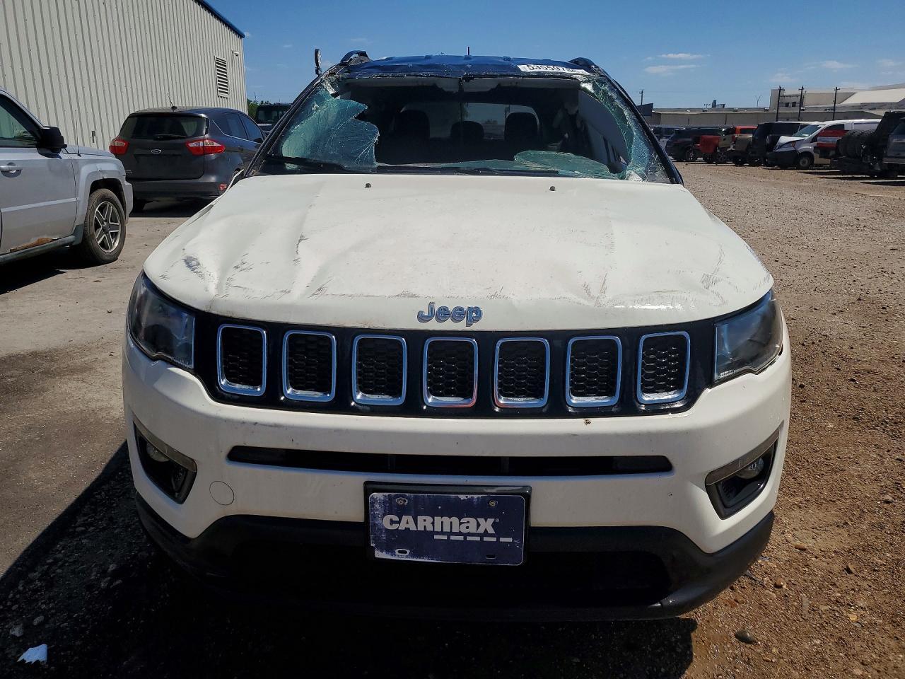 2019 Jeep Compass Latitude - Image 5