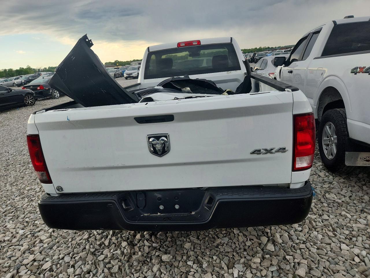2022 Ram 1500 Classic Tradesman - Фото 6
