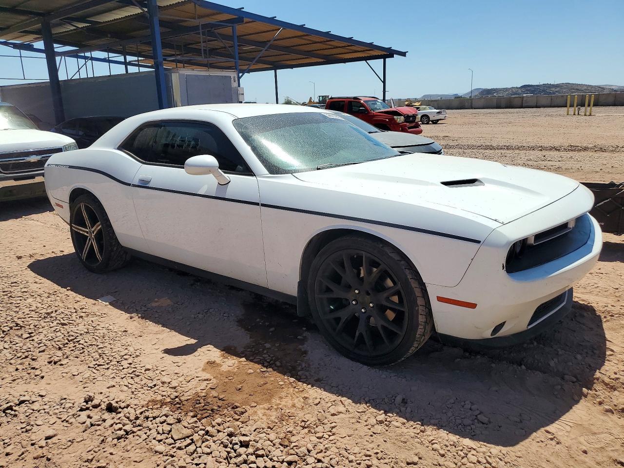 2016 Dodge Challenger Sxt - Image 4