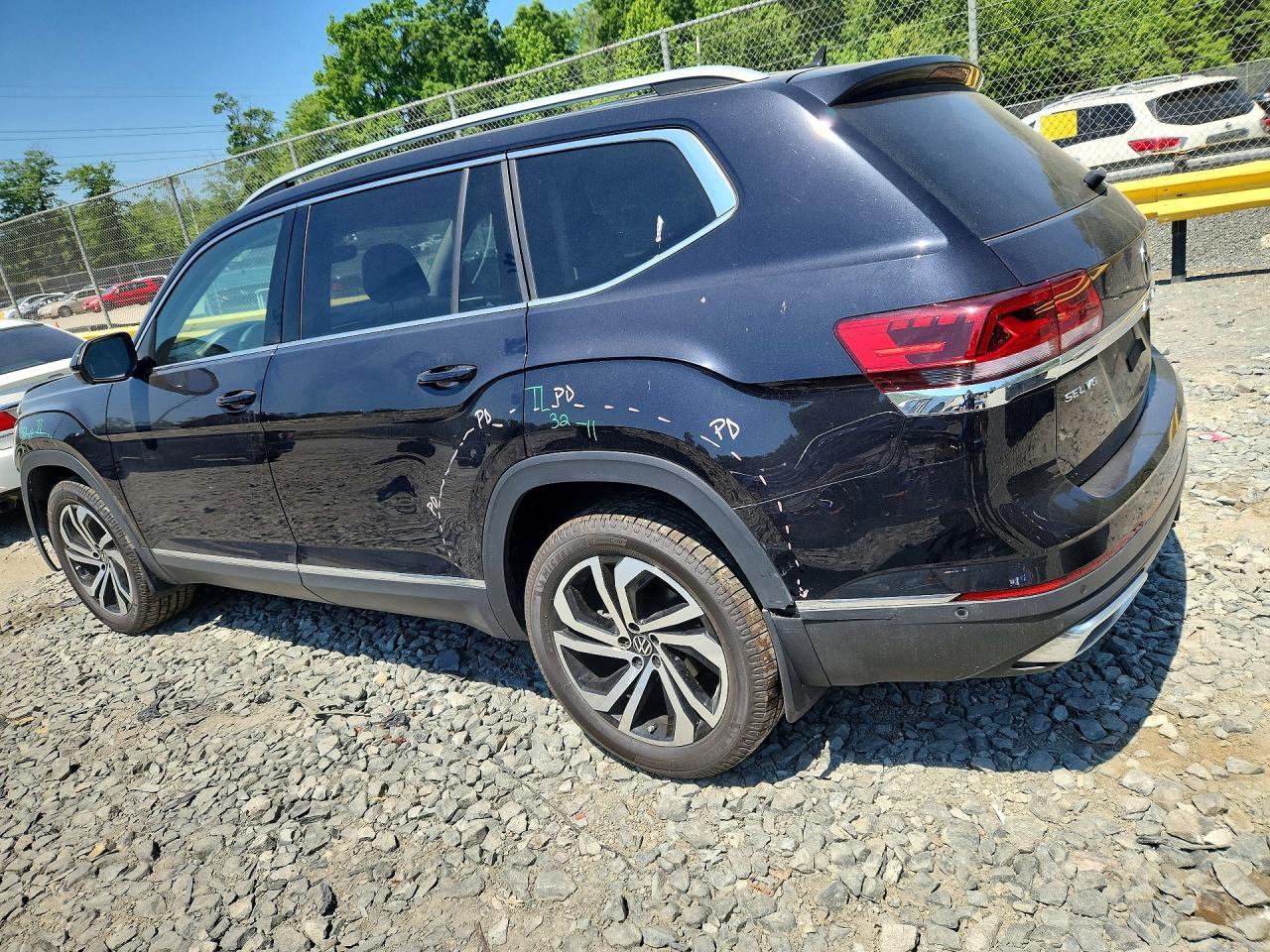 2021 Volkswagen Atlas Sel Premium - Фото 2