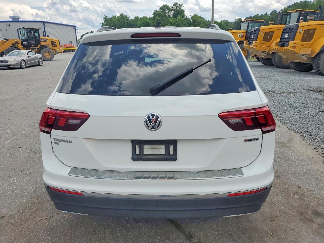 2021 Volkswagen Tiguan Se - Фото 6