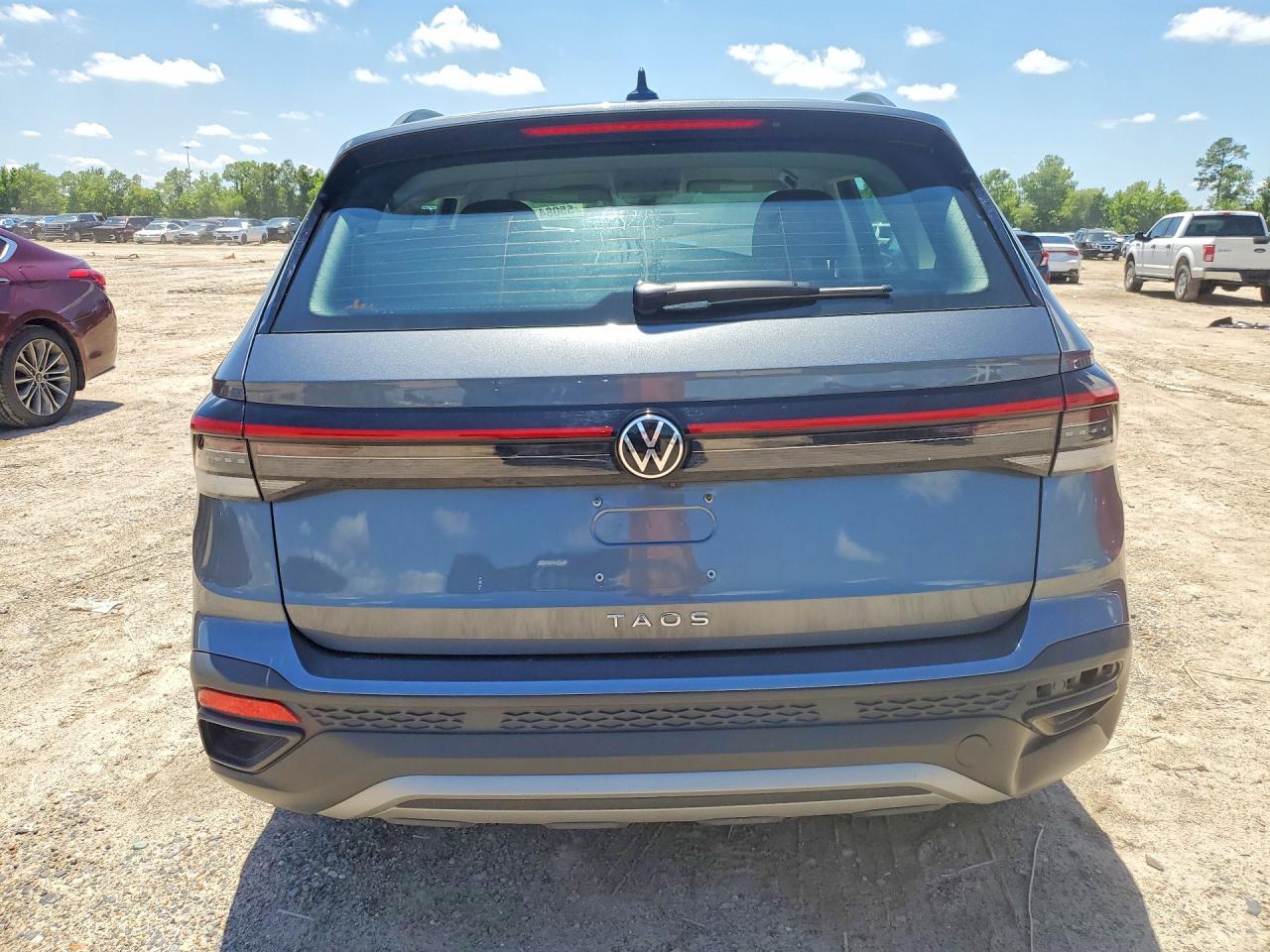 2025 Volkswagen Taos S - Image 6