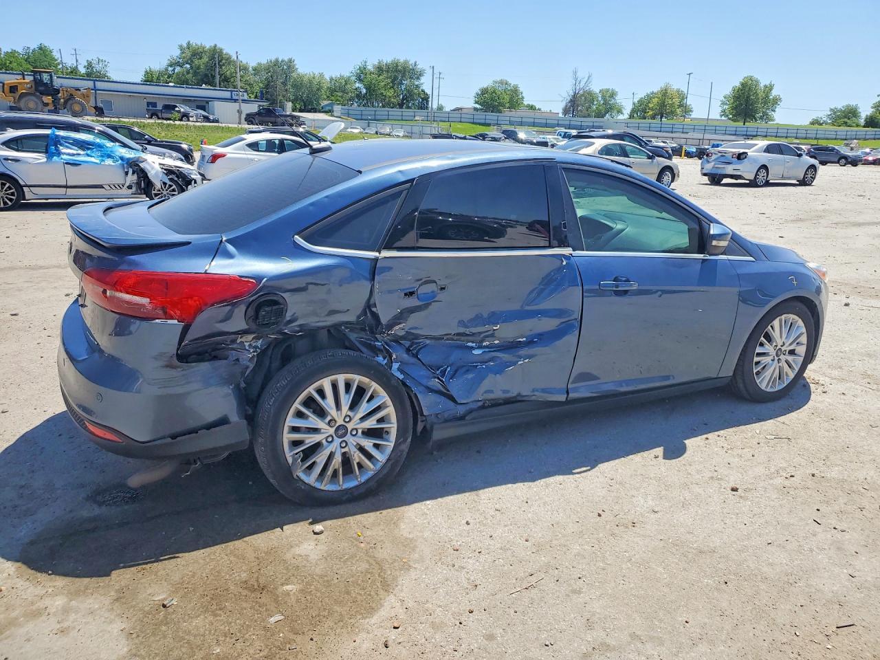 2018 Ford Focus Titanium - Фото 3