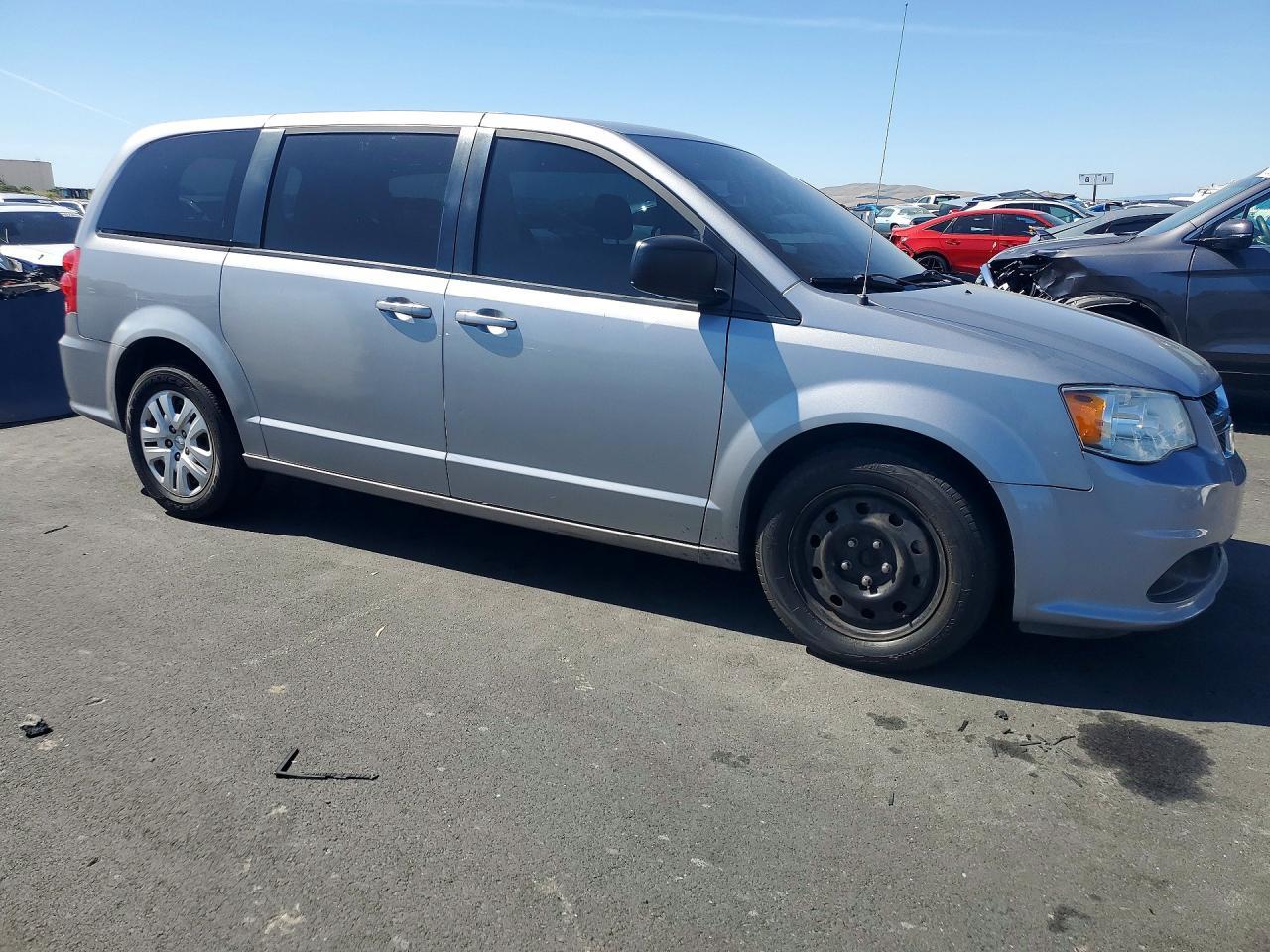 2018 Dodge Grand Caravan Se - Image 4