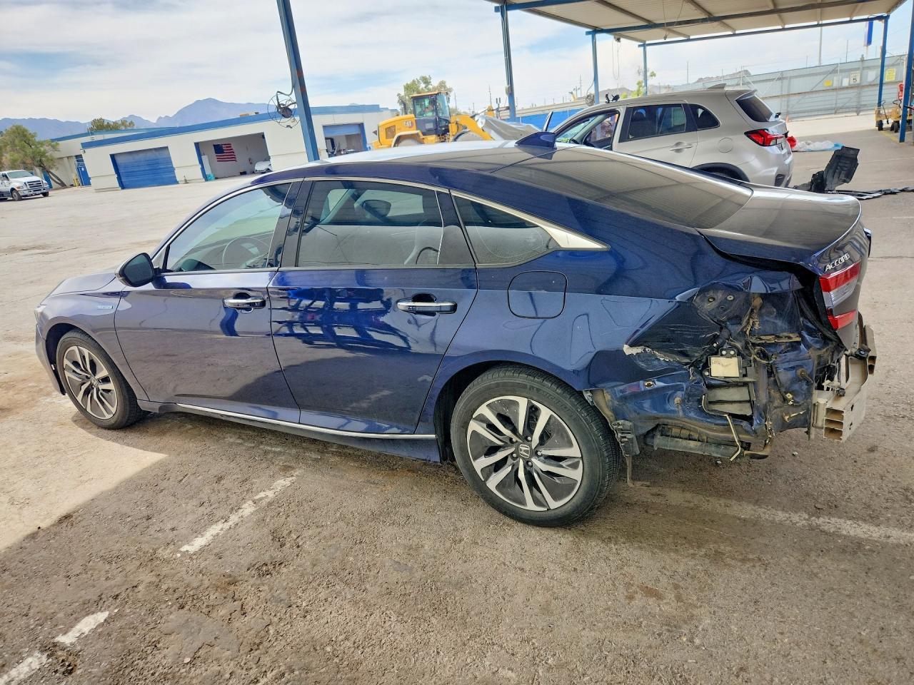 2020 Honda Accord Touring Hybrid - Фото 2
