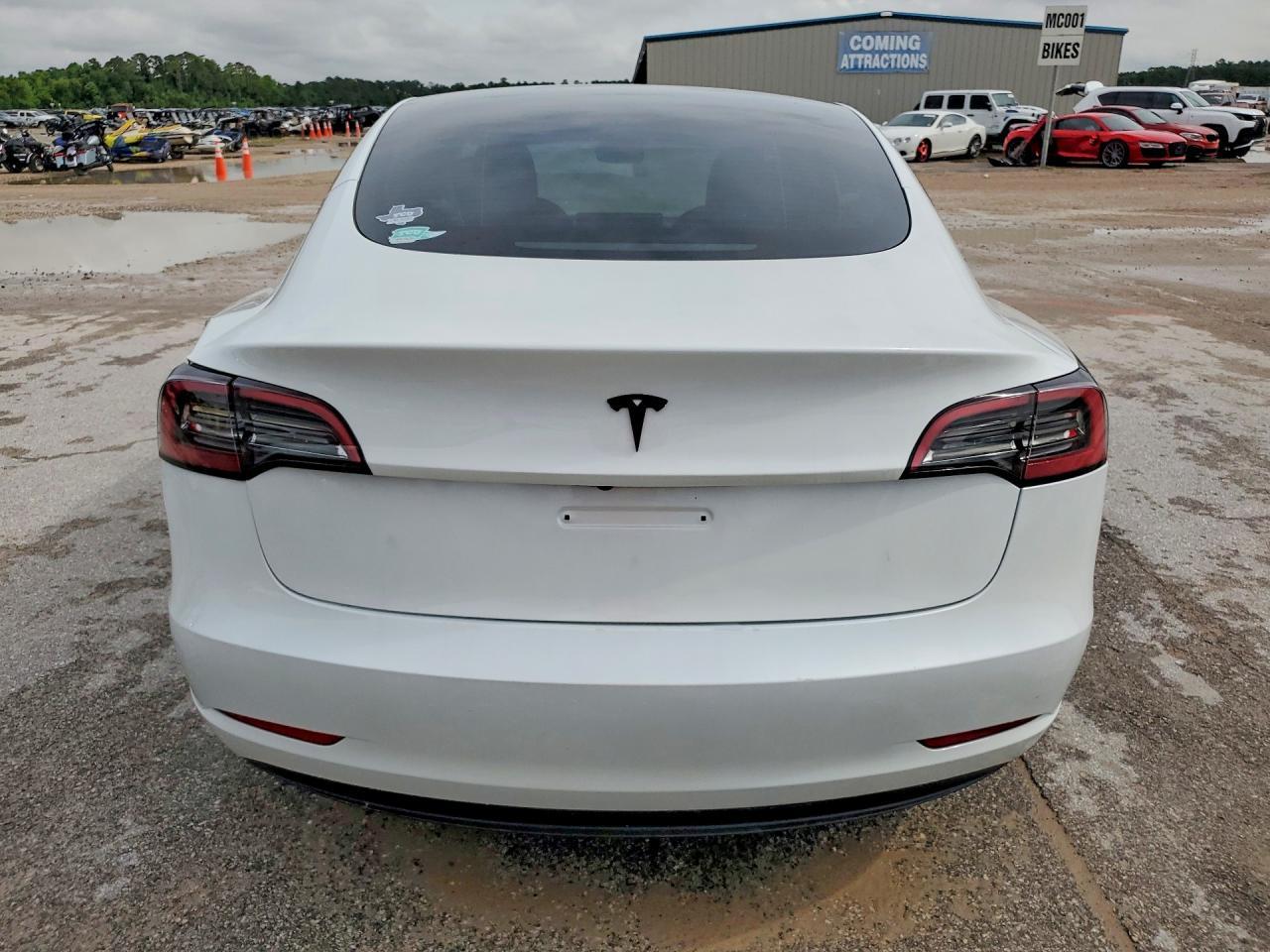 2023 Tesla Model 3 - Image 6