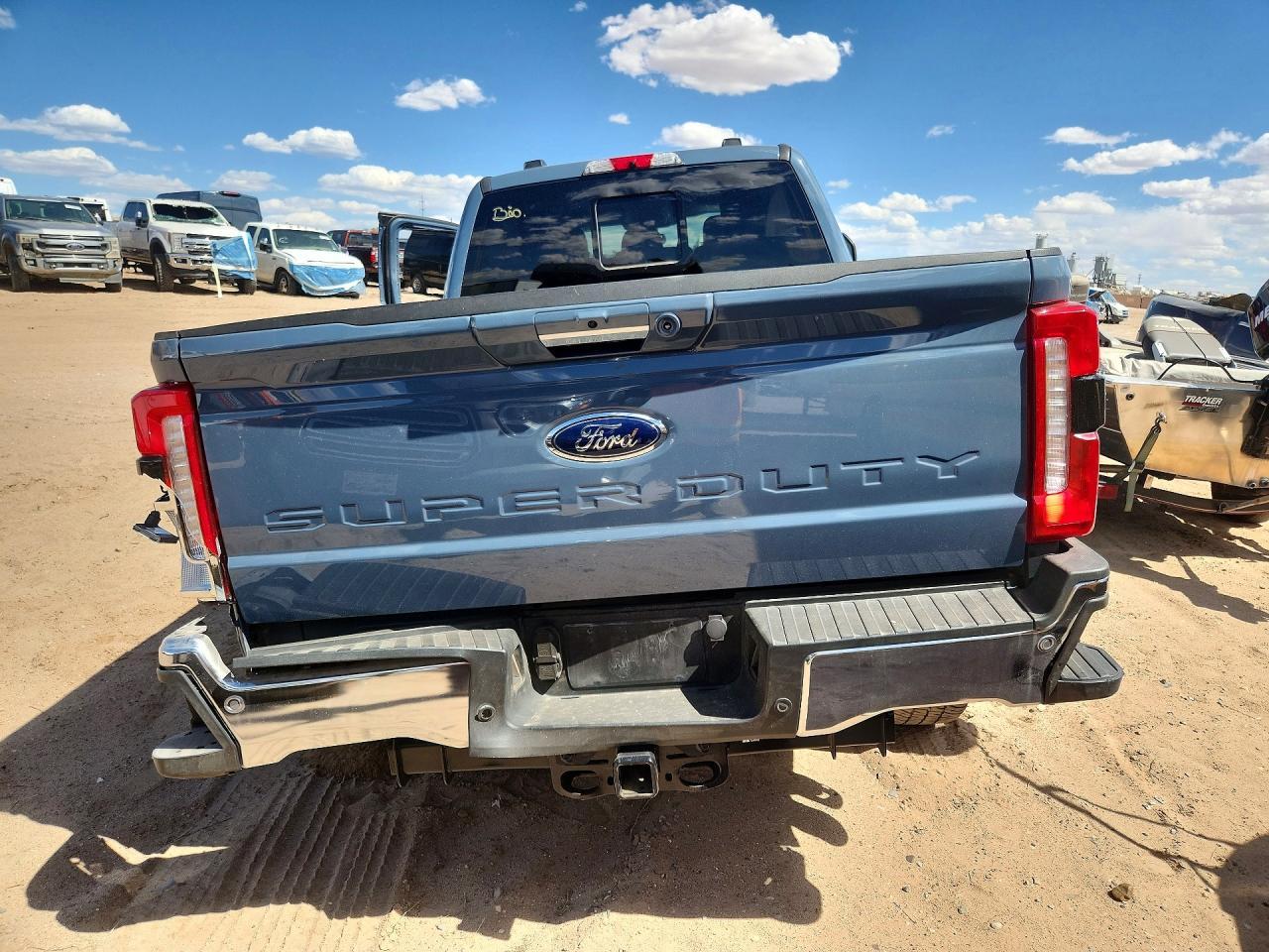 2023 Ford F250 Super Duty - Фото 6