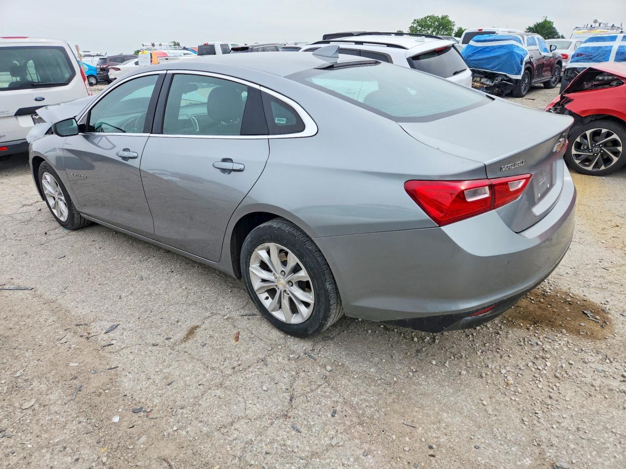 2024 Chevrolet Malibu Lt - Фото 2