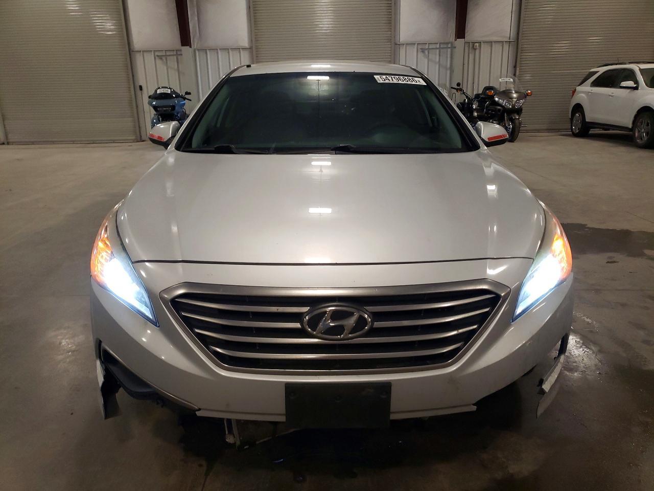 2016 Hyundai Sonata Se - Image 5