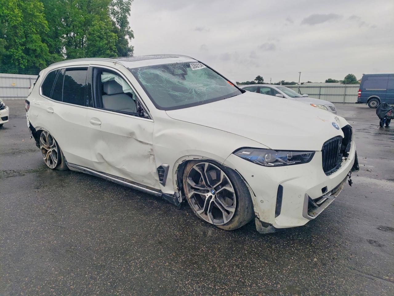 2025 BMW X5 xDrive50E - Фото 4