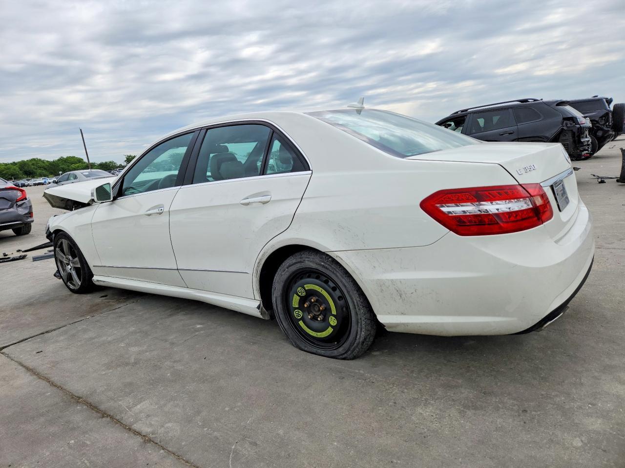 2011 Mercedes-Benz E 350 - Фото 2