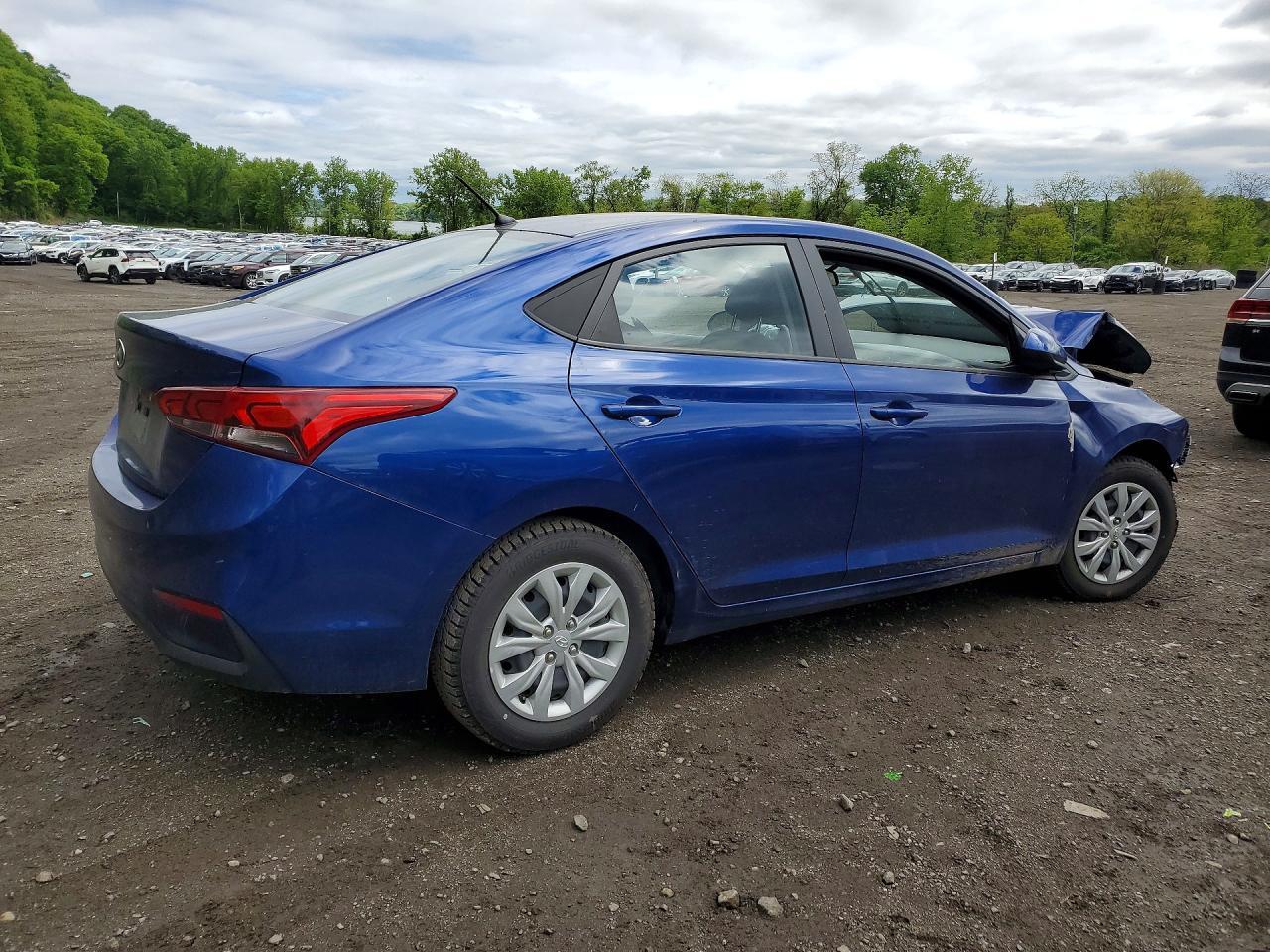 2019 Hyundai Accent Se - Image 3