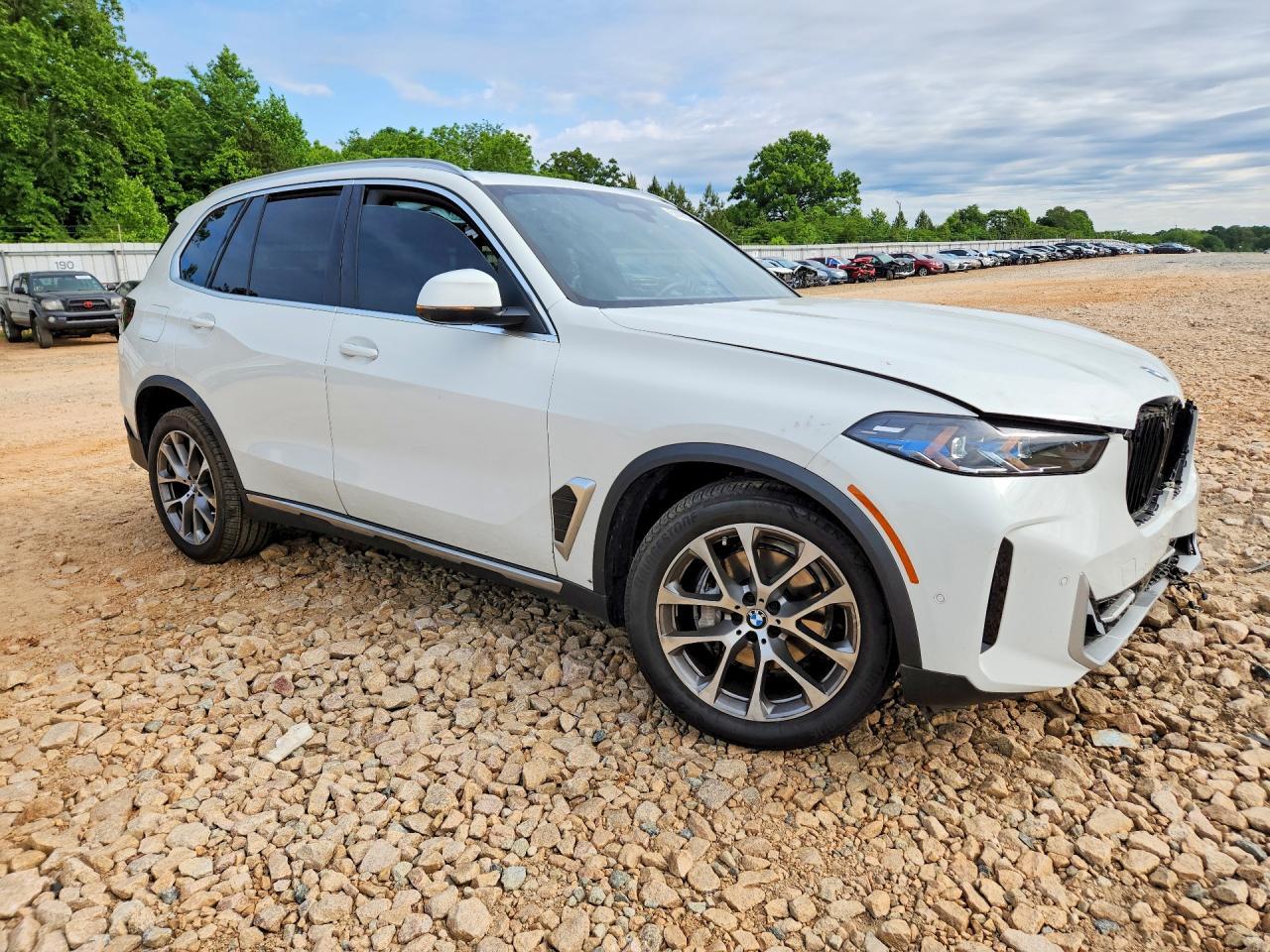 2026 BMW X5 Sdrive 40I - Image 4