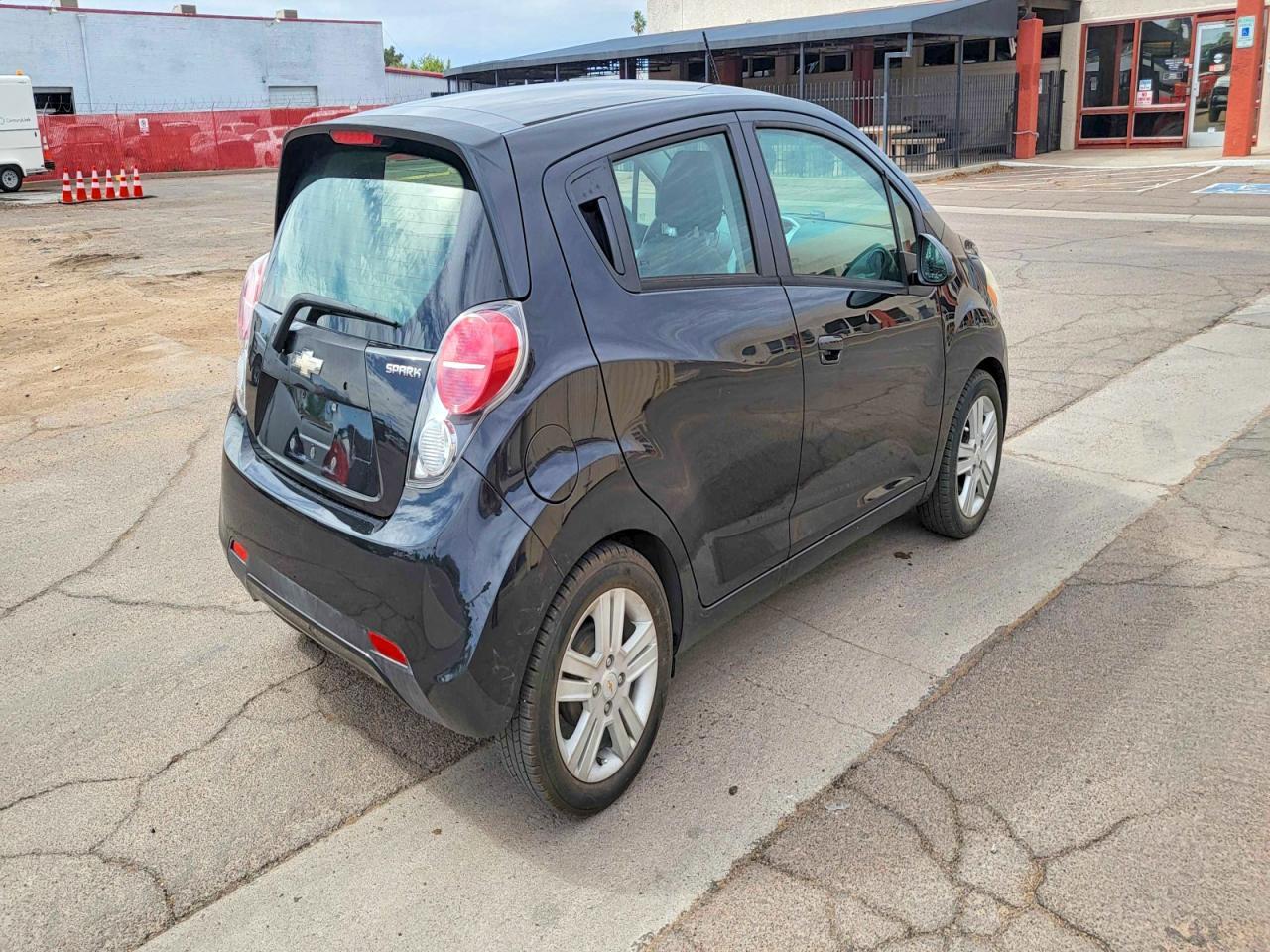 2015 Chevrolet Spark 1Lt - Фото 4