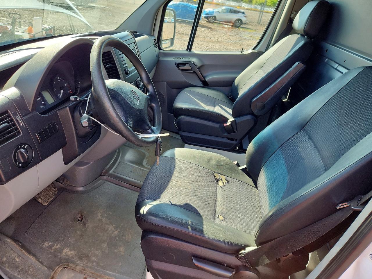 2015 Mercedes Benz Sprinter 2500 Refrigerated Delivery Van - Image 7