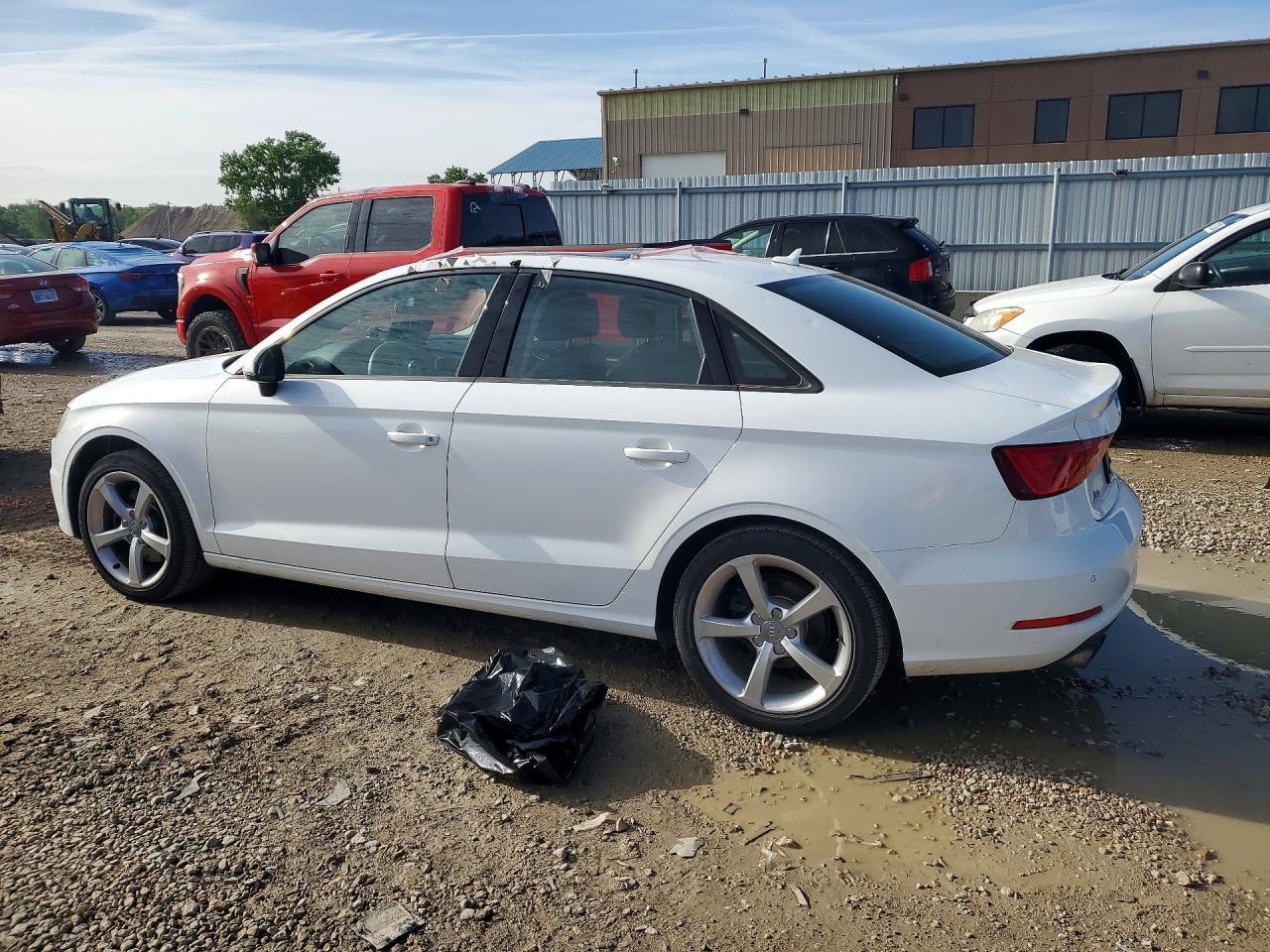 2016 Audi A3 Premium - Фото 2