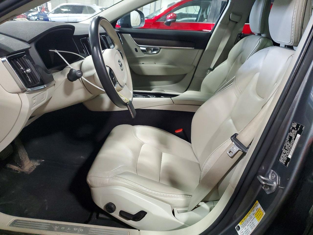2019 Volvo V90 Cross Country T5 Momentum - Image 7