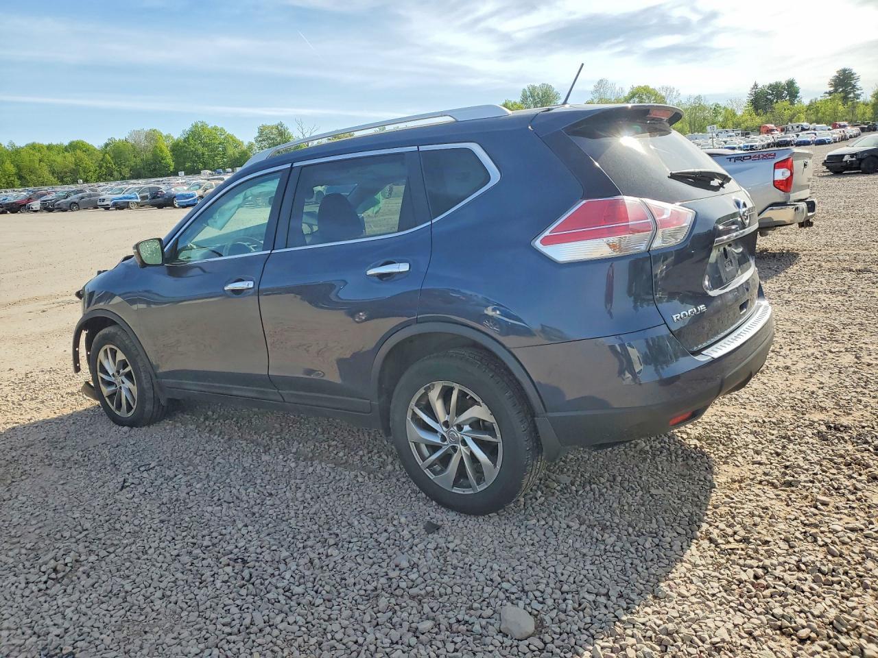2015 Nissan Rogue Sl - Image 2