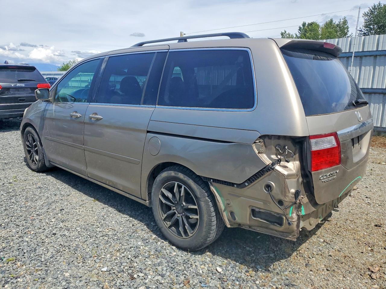 2005 Honda Odyssey Touring - Фото 2