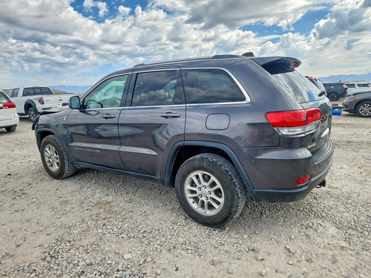 2019 Jeep Grand Cherokee - Image 2