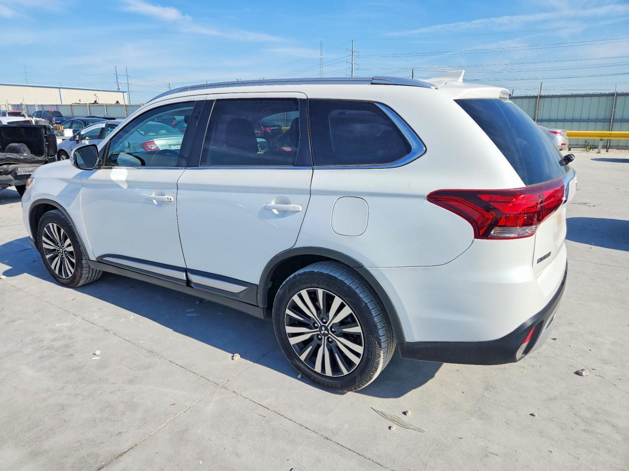 2019 Mitsubishi Outlander Se - Фото 2