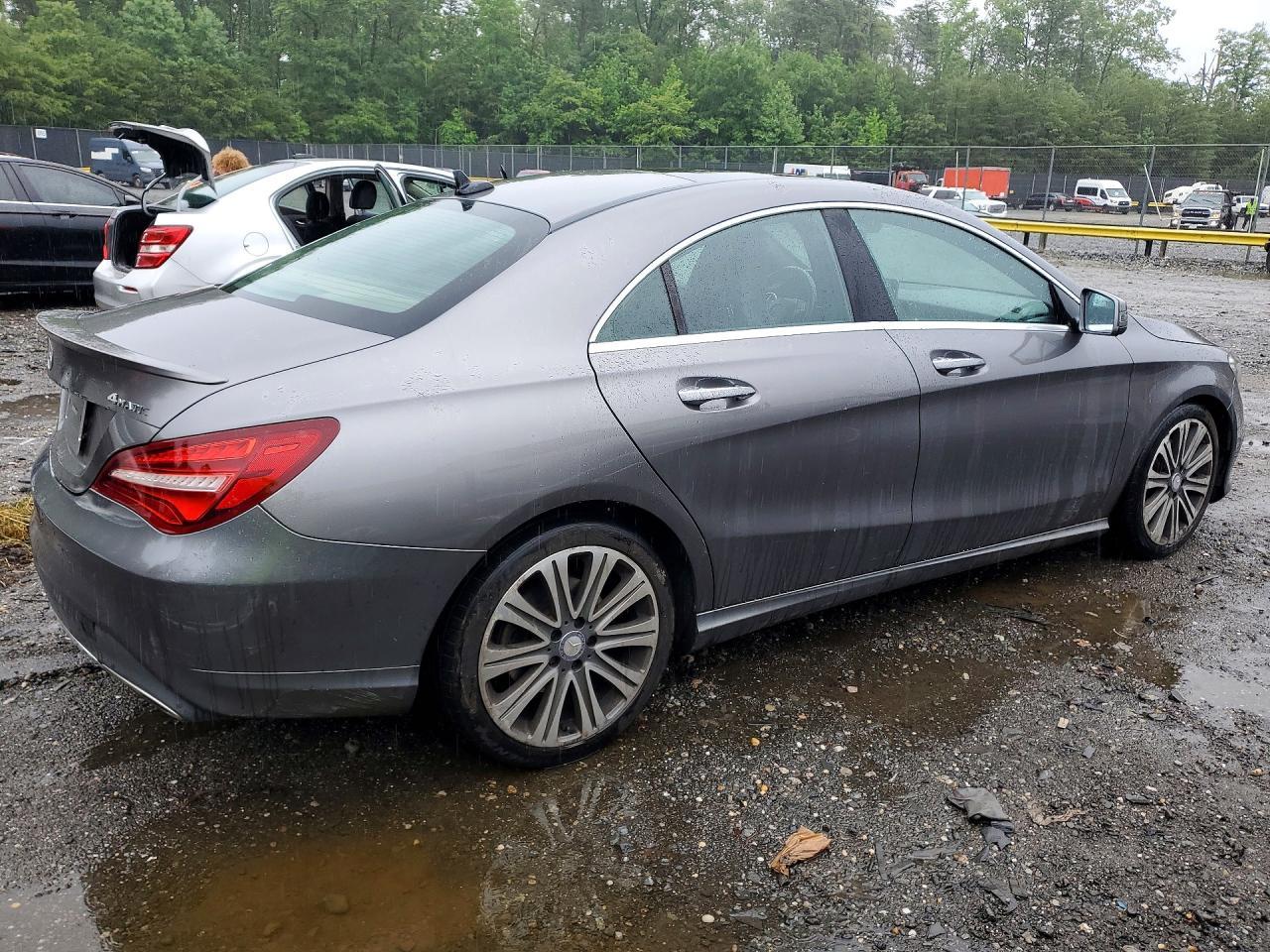 2018 Mercedes-Benz Cla 250 4Matic - Фото 3