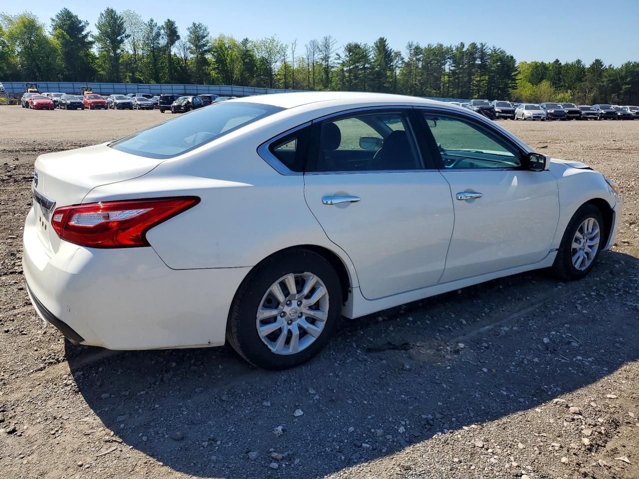 2017 Nissan Altima 2.5 S - Image 3