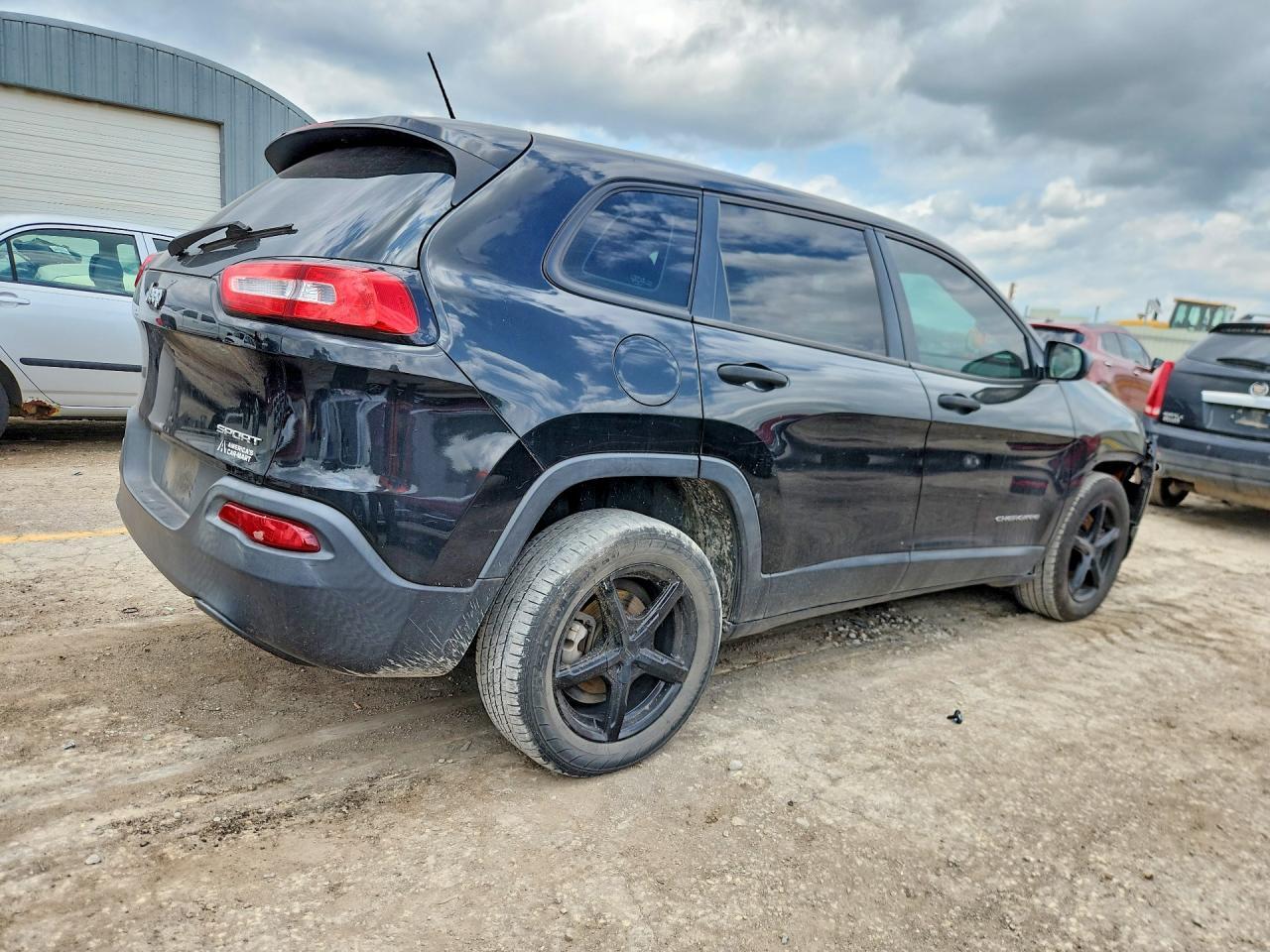 2015 Jeep Cherokee Sport - Фото 3