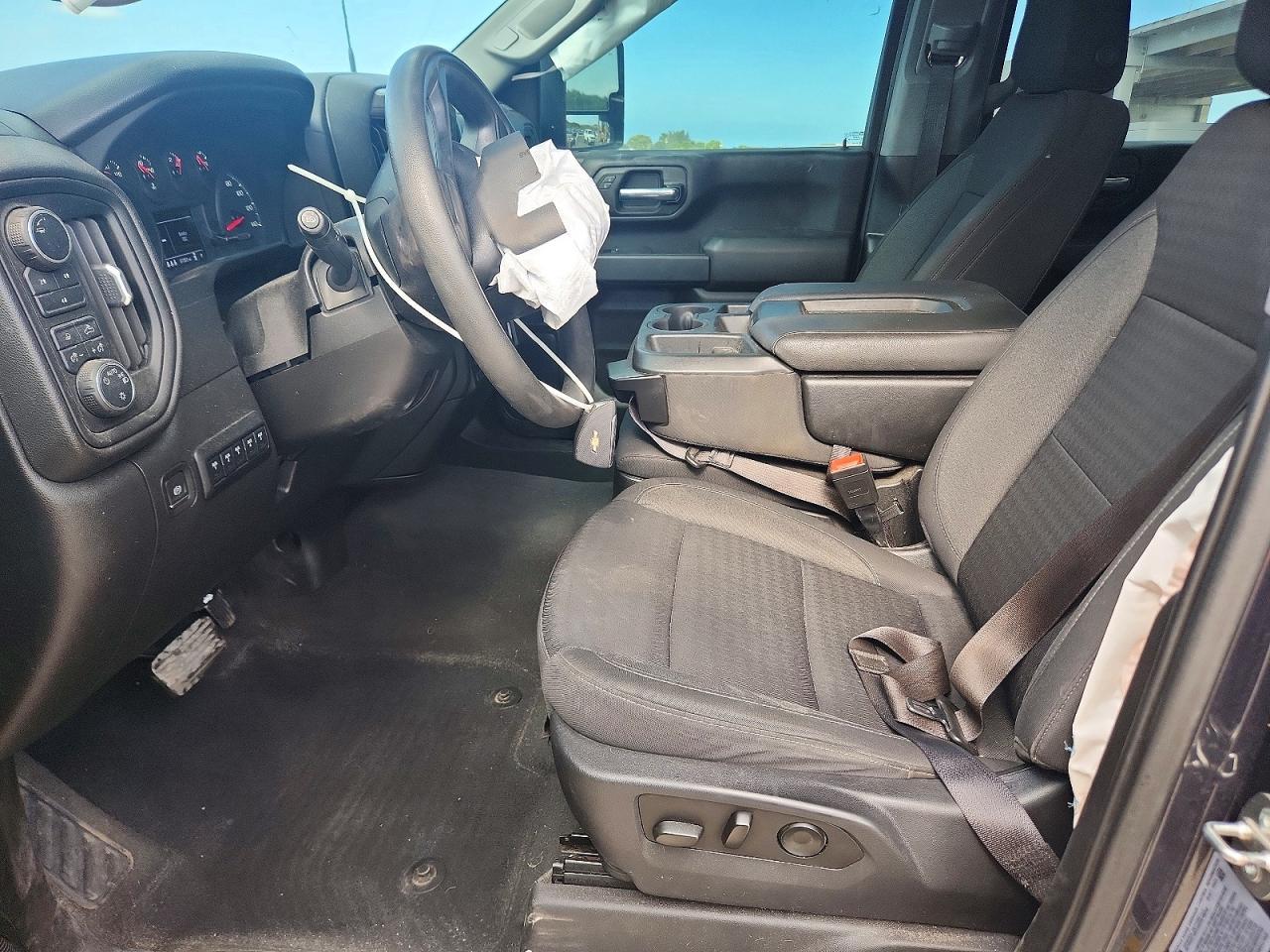 2024 Chevrolet Silverado K2500 Custom - Image 7
