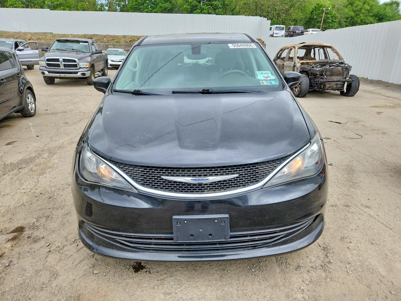 2017 Chrysler Pacifica Touring - Фото 5