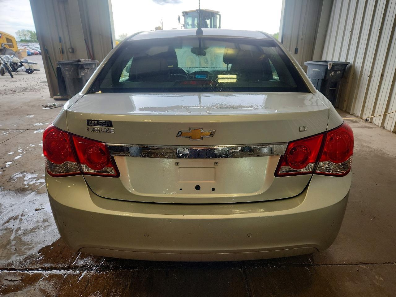 2012 Chevrolet Cruze Lt - Image 6