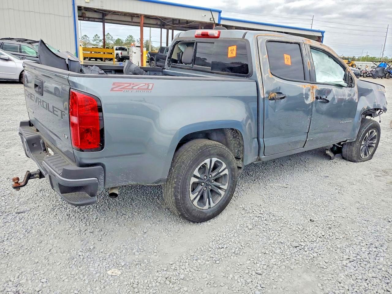 2022 Chevrolet Colorado Z71 - Фото 3