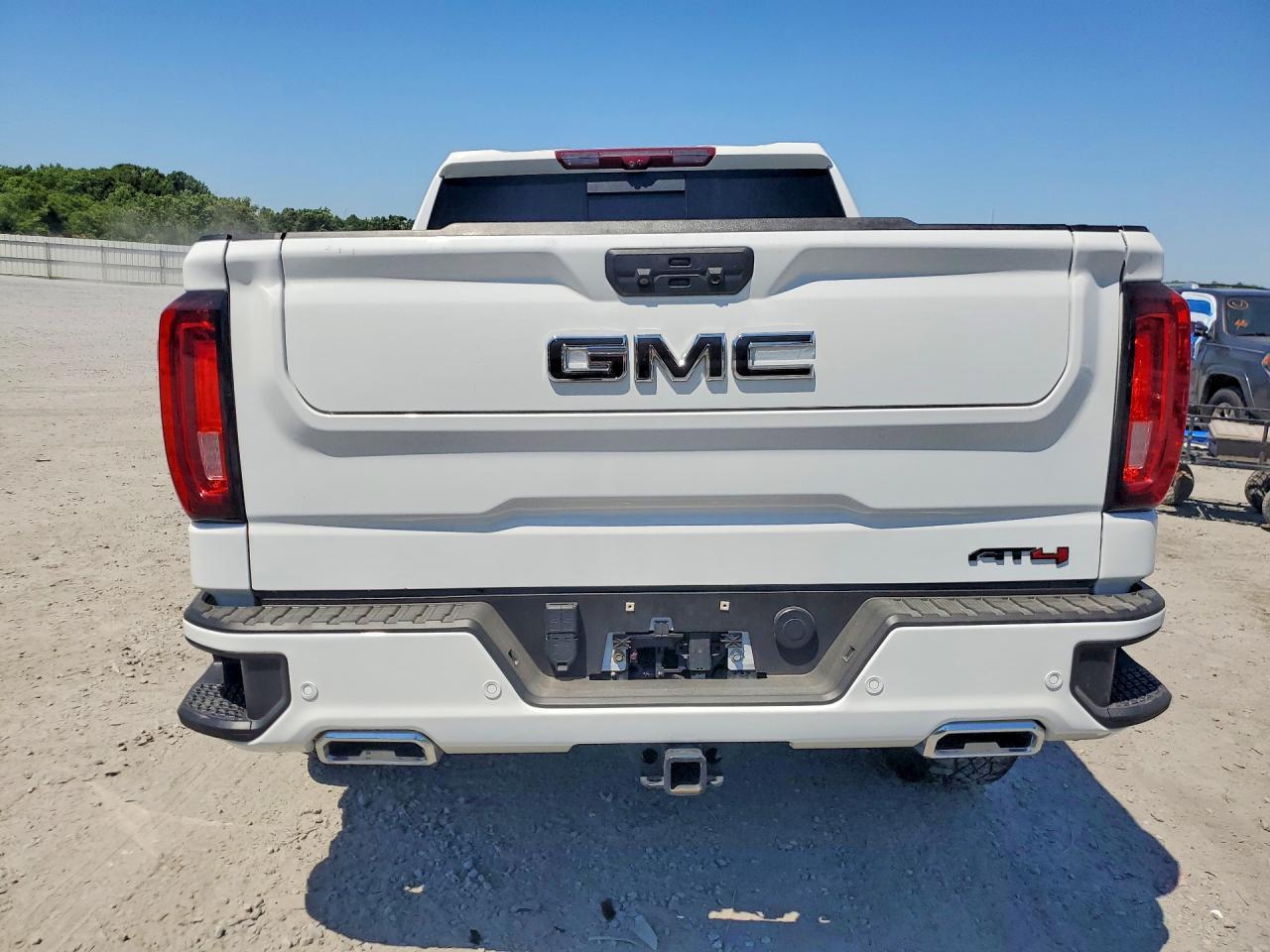 2023 GMC Sierra K1500 At4 - Фото 6