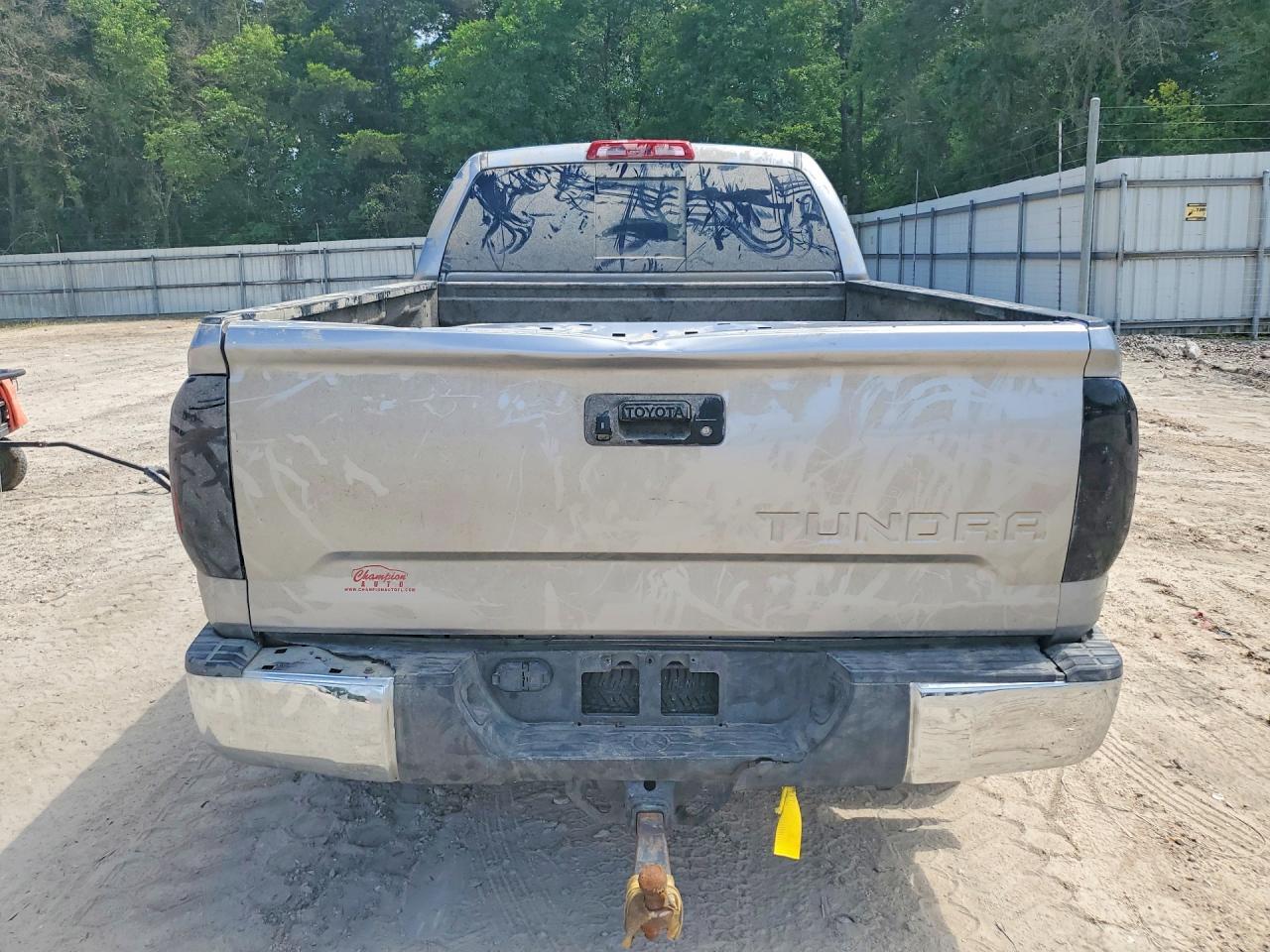 2018 Toyota Tundra Sr5 - Image 6