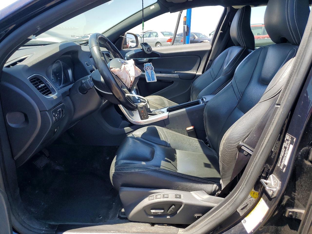 2017 Volvo V60 T5 Premier - Фото 7