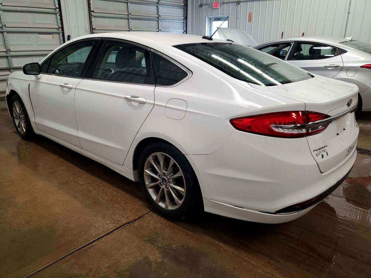 2017 Ford Fusion Se - Фото 2
