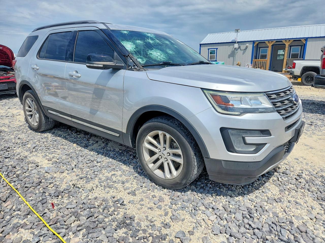 2017 Ford Explorer Xlt - Фото 4
