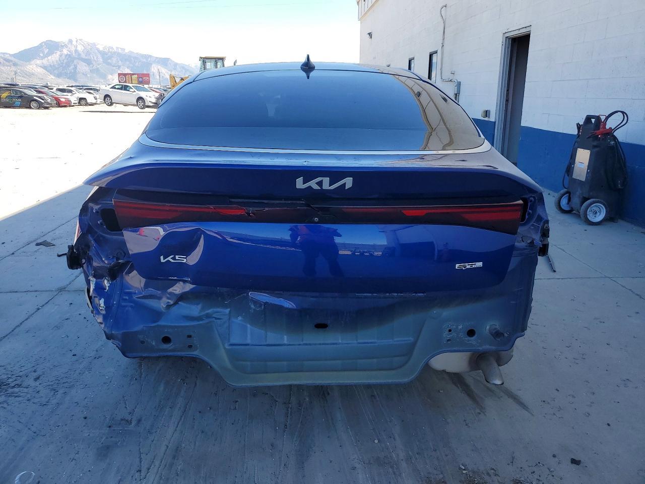 2025 Kia K5 Gt Line - Фото 6
