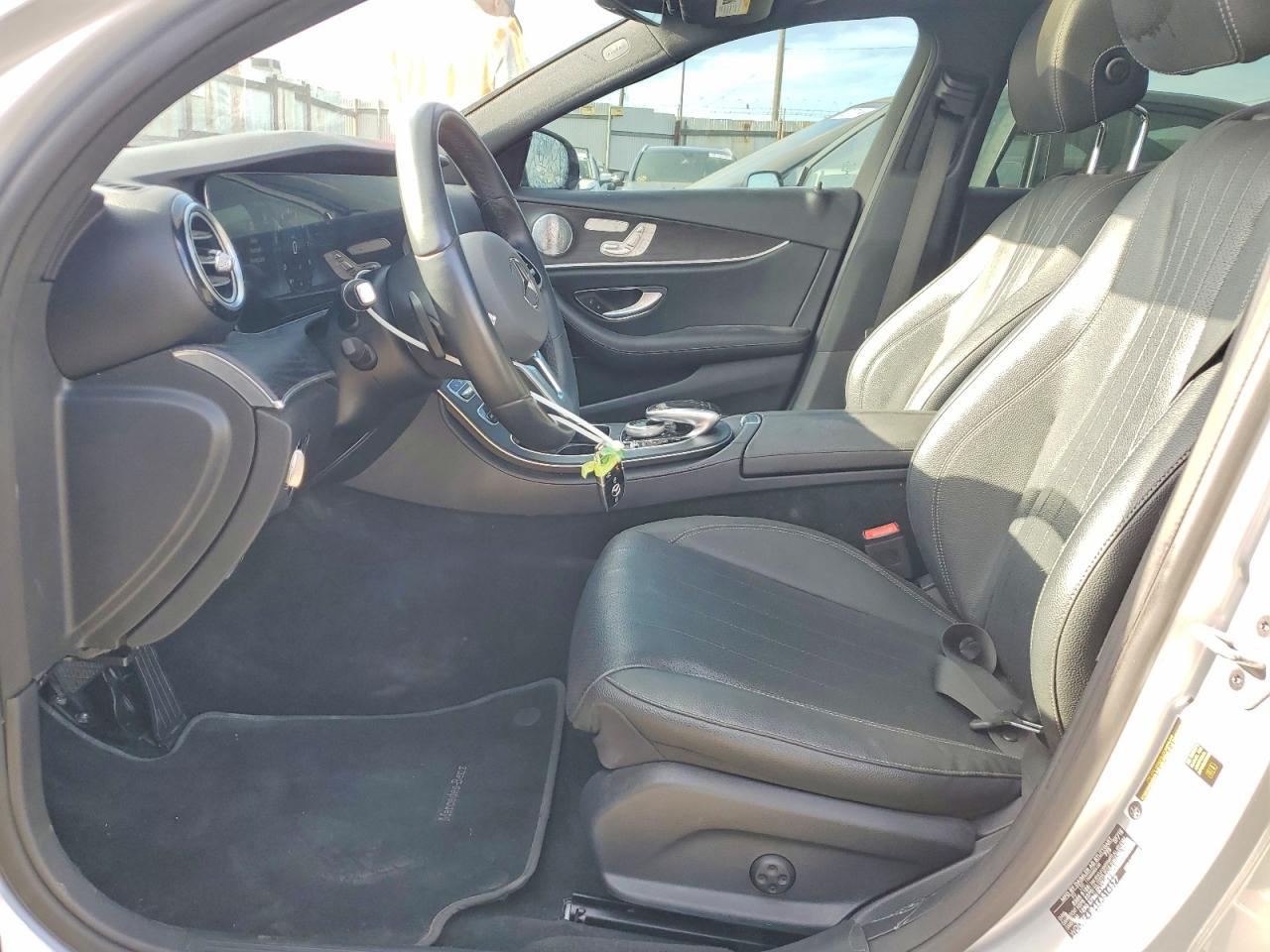 2019 Mercedes-Benz E 300 - Image 7