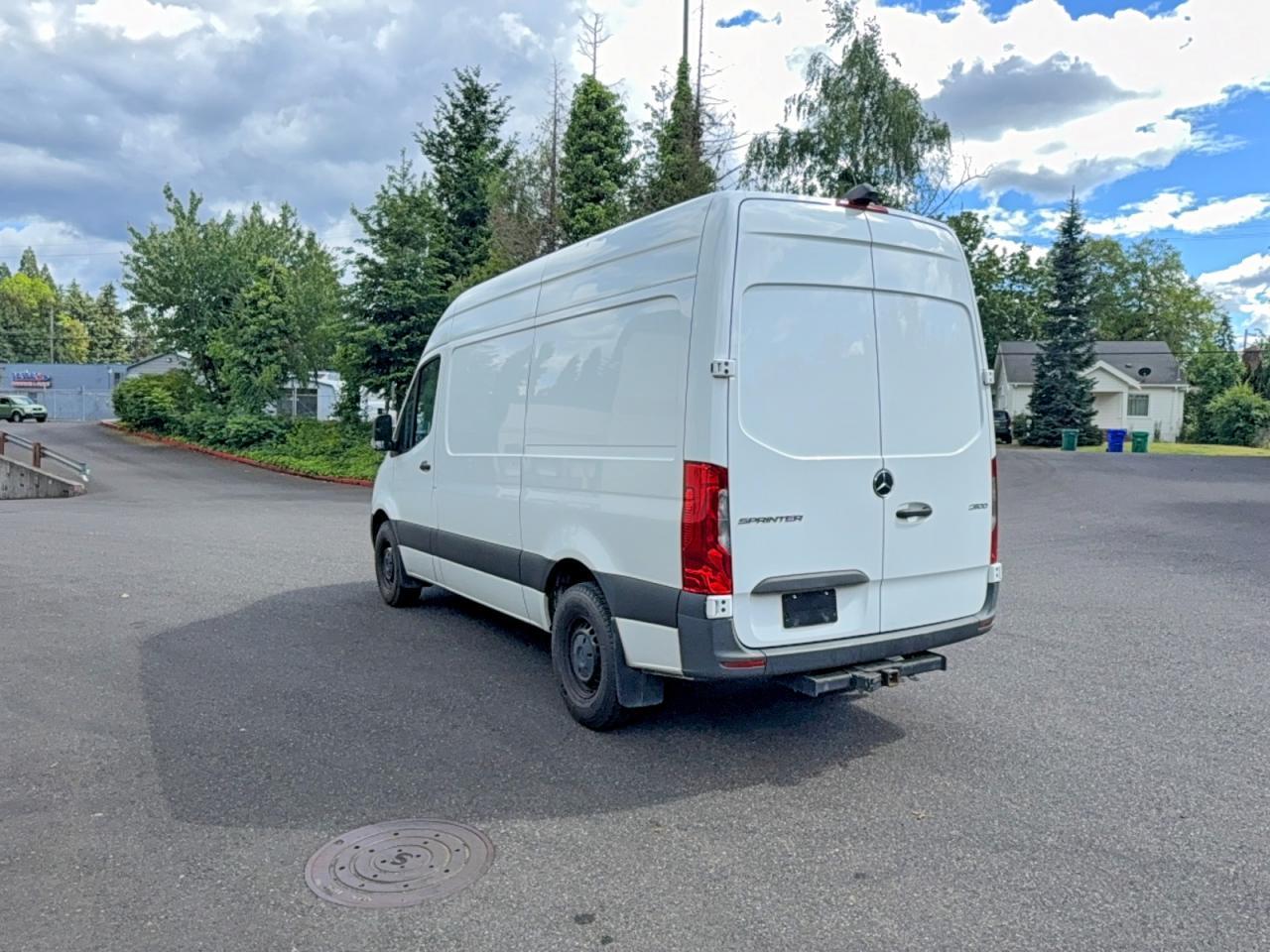 2021 Mercedes-Benz Sprinter 2500 - Фото 3