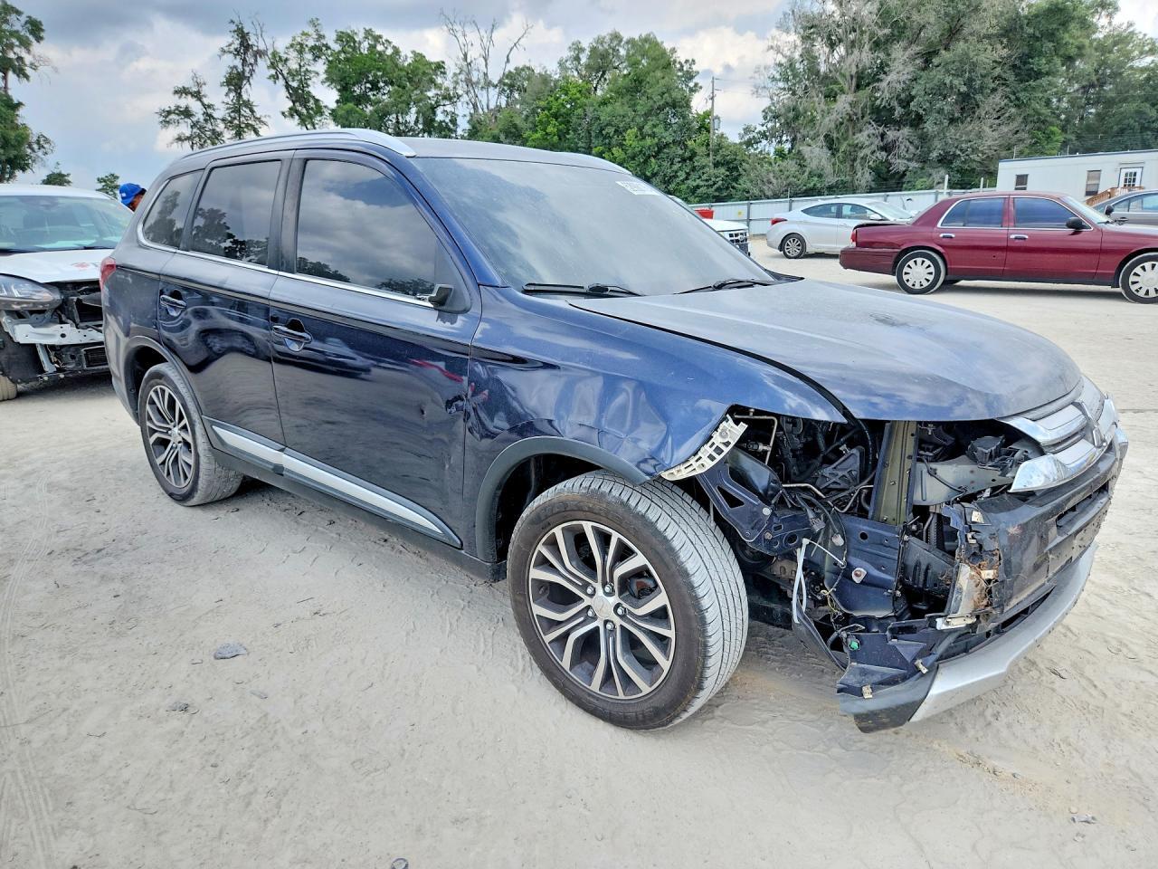 2018 Mitsubishi Outlander Se - Image 4