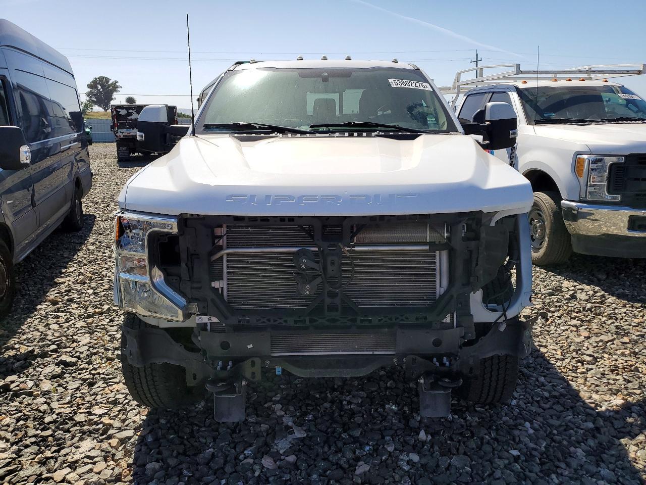2022 Ford F350 Super Duty - Фото 5