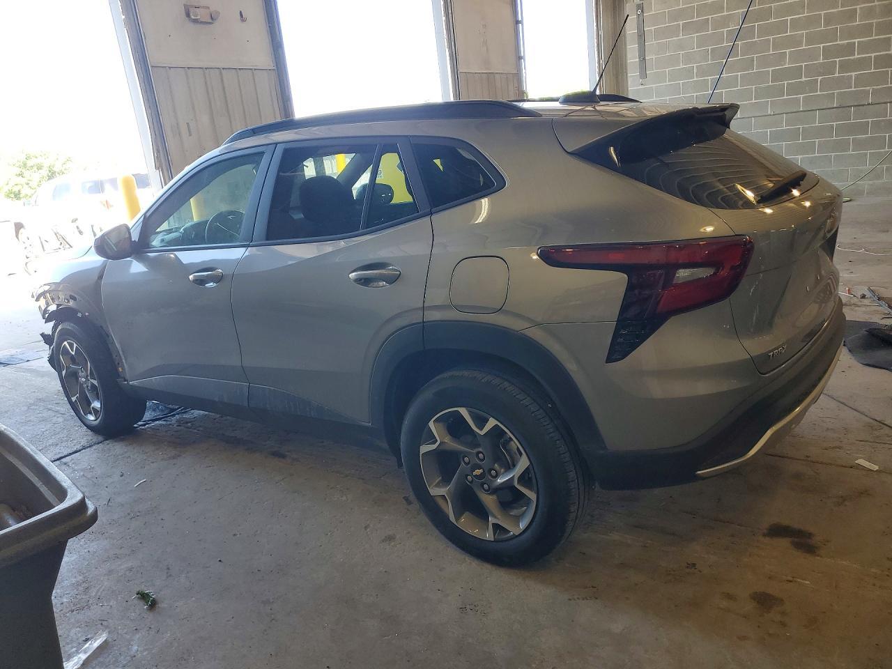 2025 Chevrolet Trax 1Lt - Фото 2