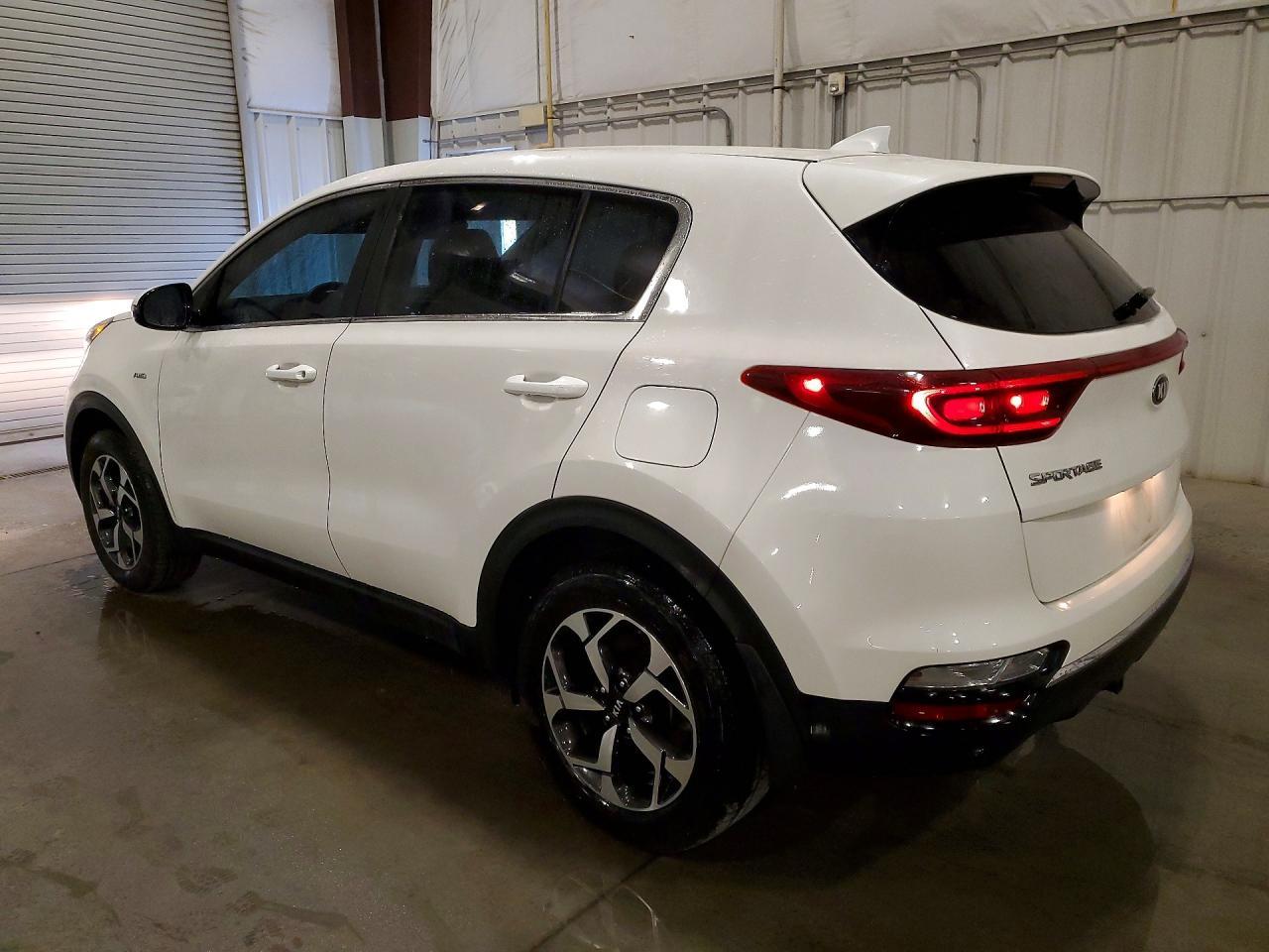 2021 Kia Sportage Lx - Image 2