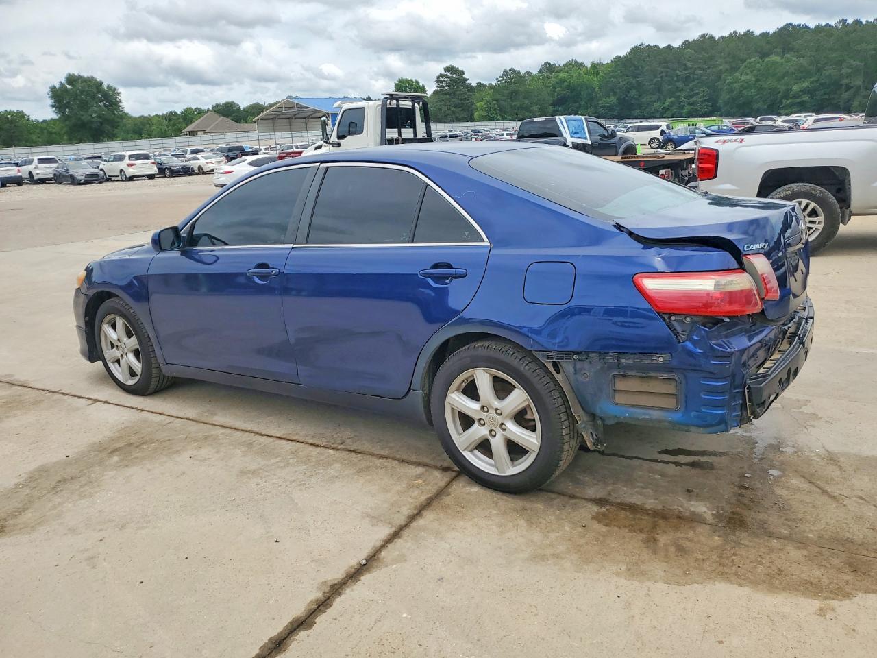 2009 Toyota Camry Se - Фото 2