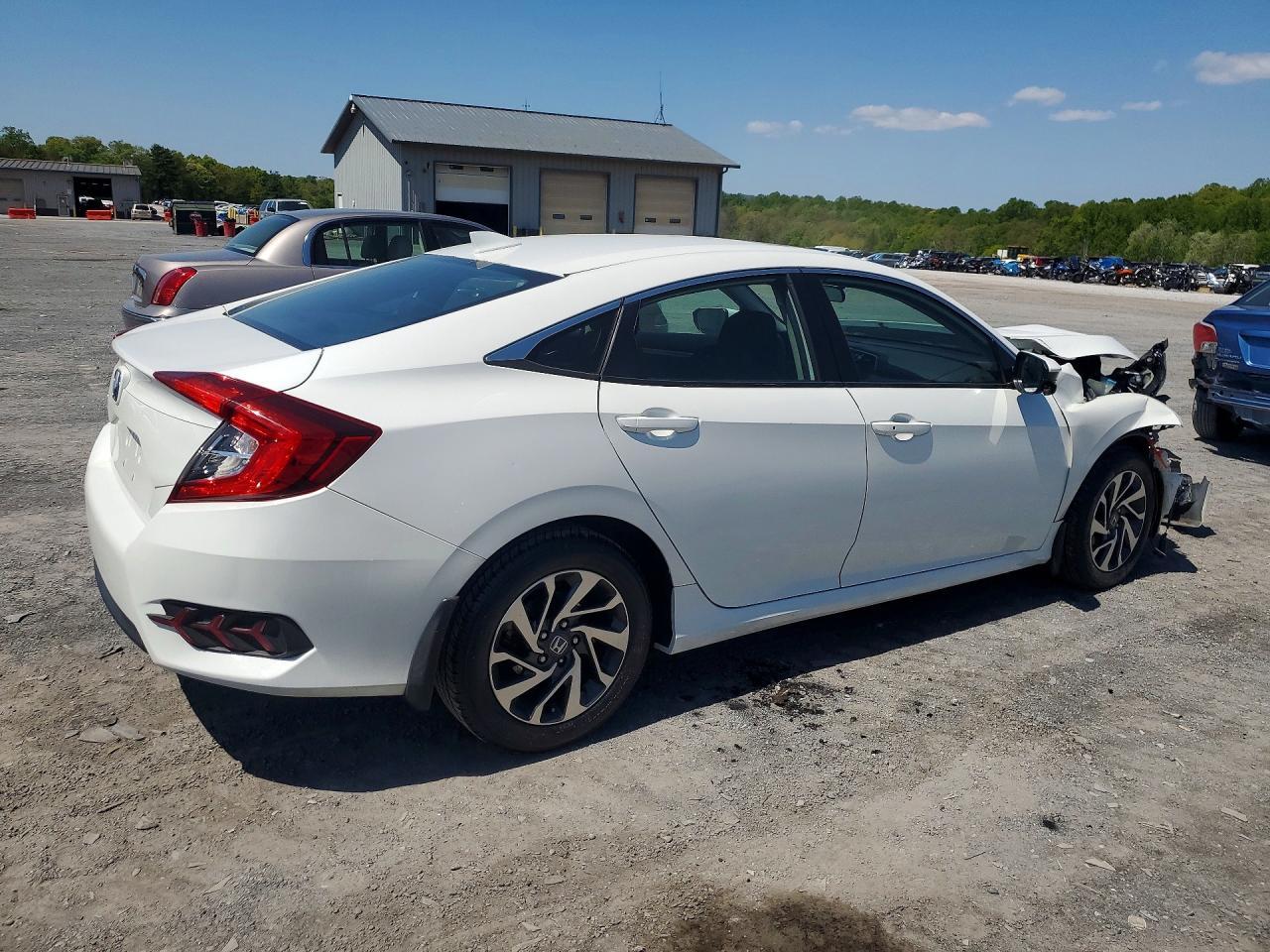 2018 Honda Civic Ex - Фото 3