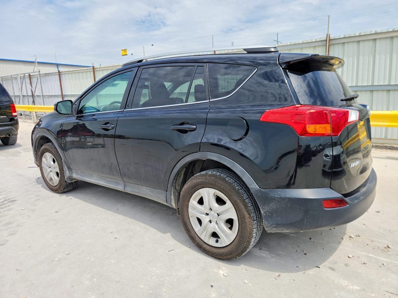 2015 Toyota Rav4 - Фото 2