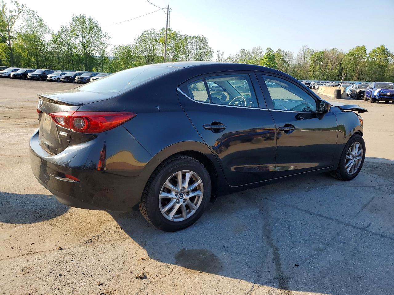 2016 Mazda 3 Touring - Image 3